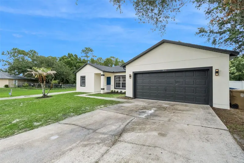 931 Van Loon Ct, FL