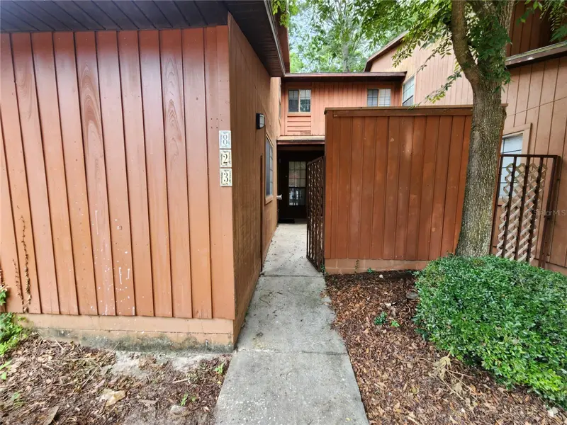 823 Sw 58th Ter, FL