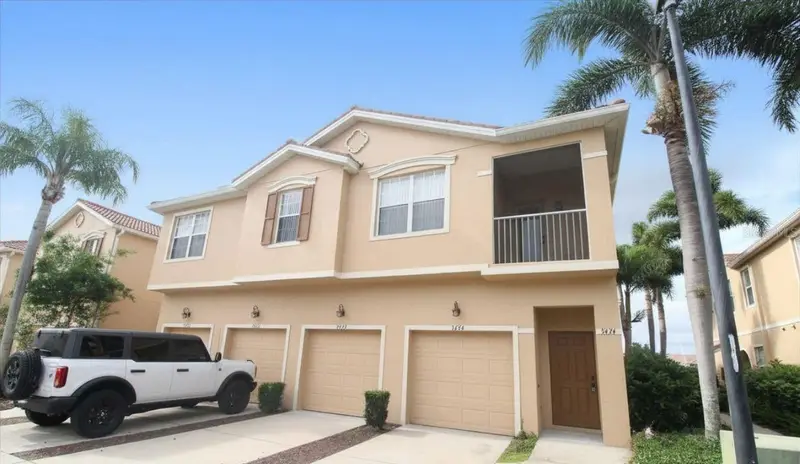 3474 Parkridge Cir #32-203, FL