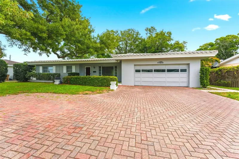 1705 Indian Rocks Rd, FL