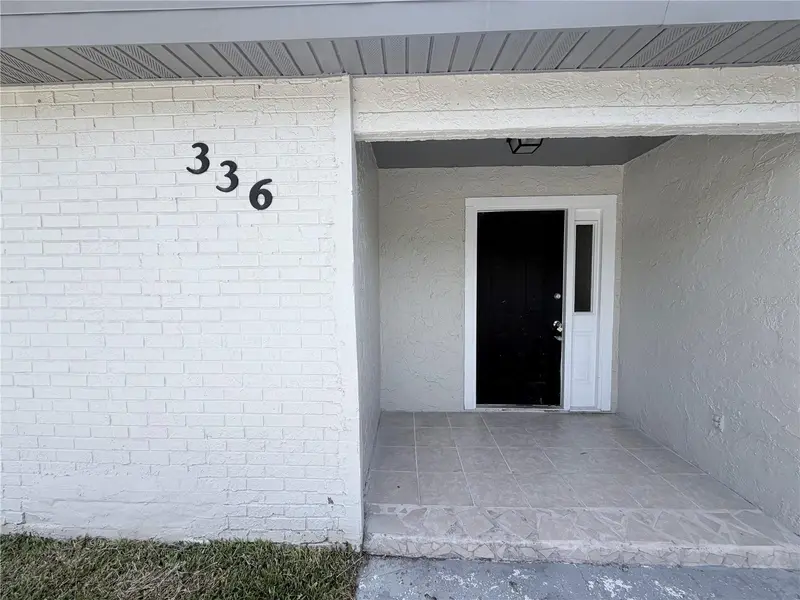 336 Montgomery Ct, FL