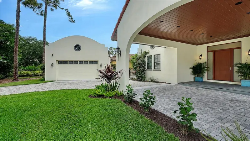 360 N Point Rd, FL