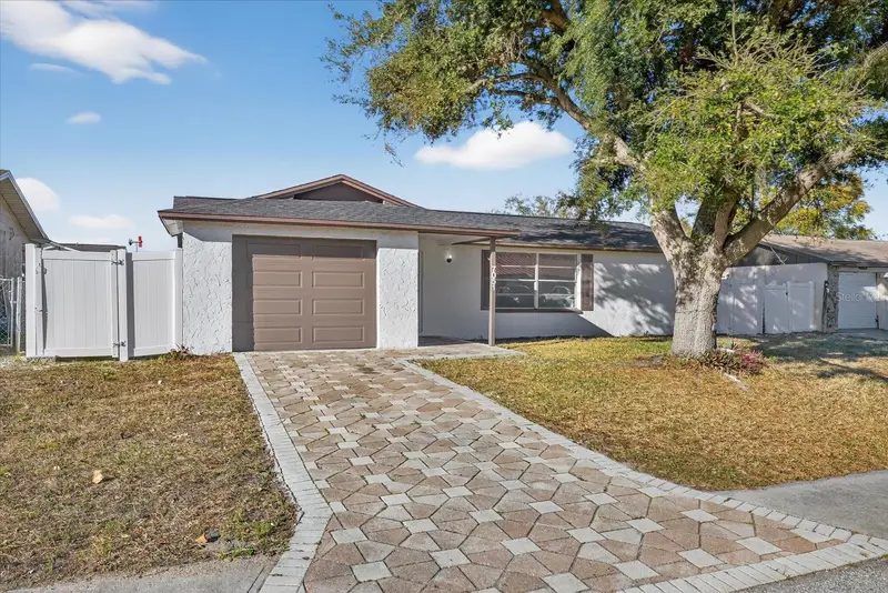 7051 Fireside Dr, FL