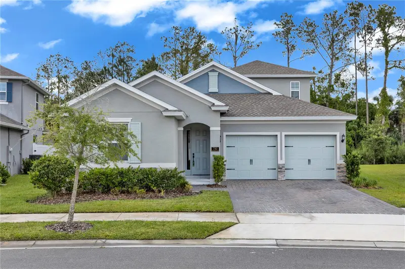 790 Hyperion Dr, FL