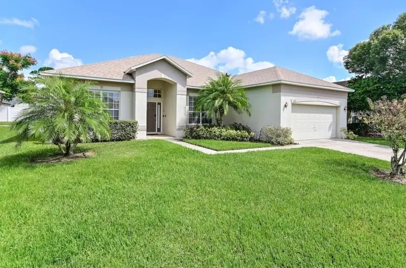 236 Boxwood Dr, FL
