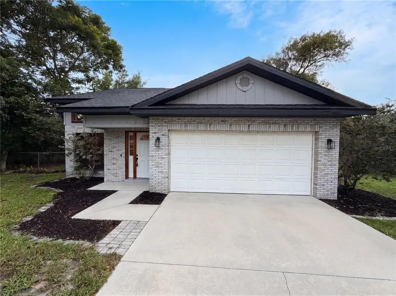 1542 April Ave, FL