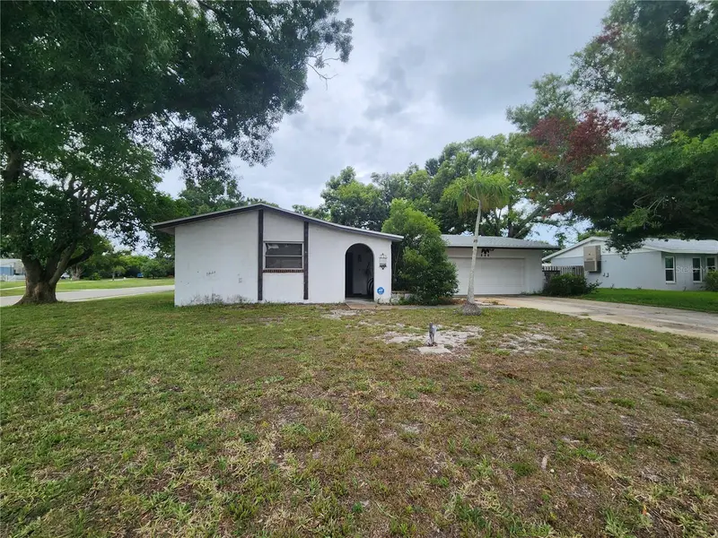 848 Ponderosa Pine Ln, FL