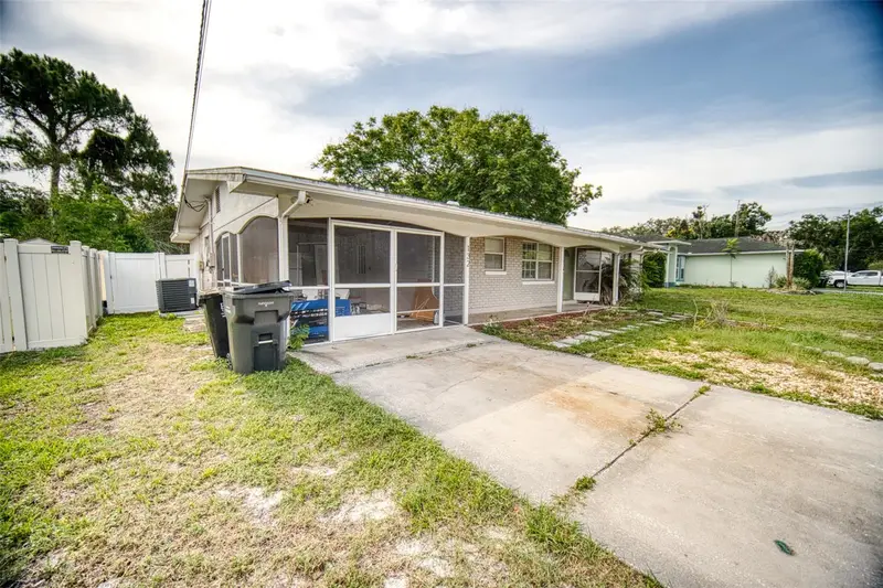 132 Longfellow Rd, FL