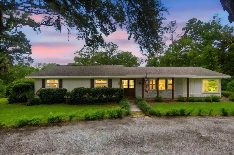1750 Whippoorwill Ln, FL