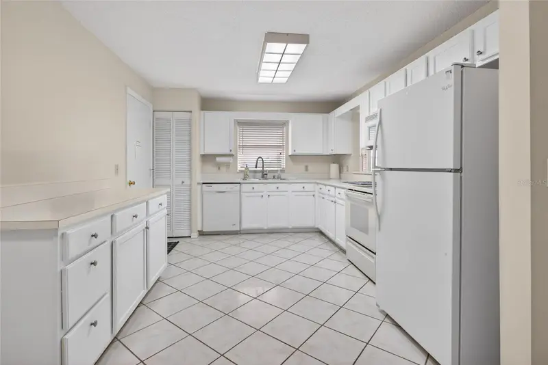 9077 Sw 91st Cir, FL