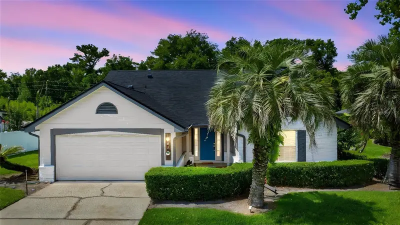 1055 Chesterfield Cir, FL