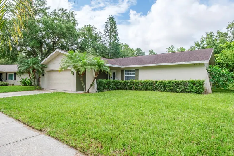 1313 Whisper Dr, FL