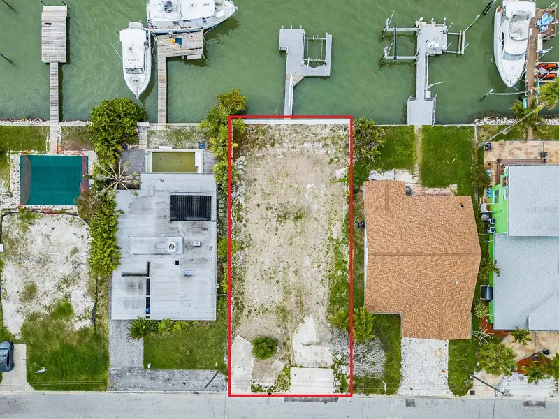 813 Bay Point Dr, FL