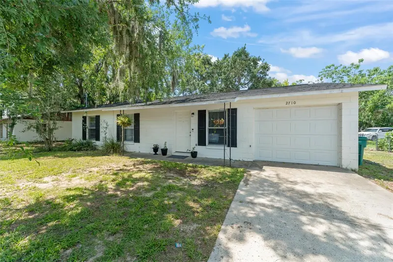 2710 W County Road 44, FL