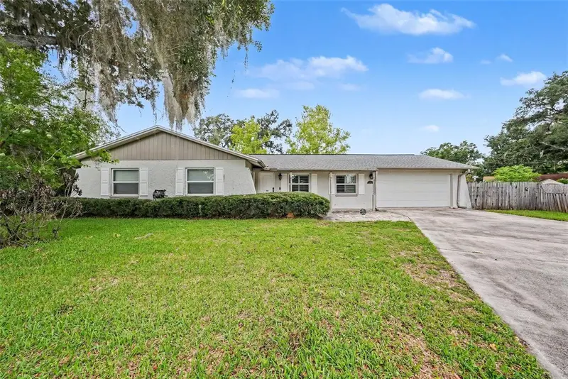 411 Merlin Ct, FL