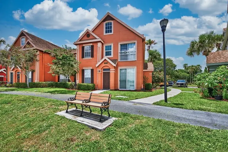 9356 Lake Chase Island Way, FL