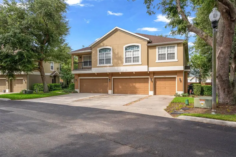 870 Ashworth Overlook Dr #A, FL