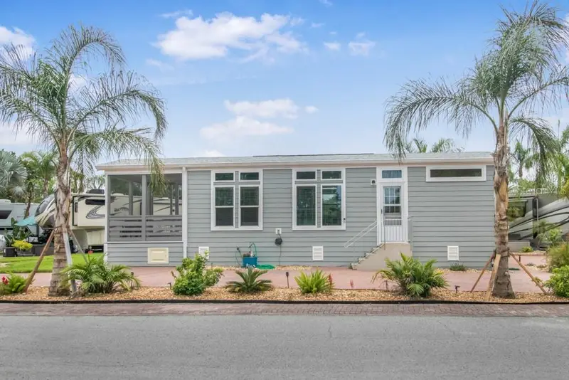 6820 Amanda Vista Cir, FL