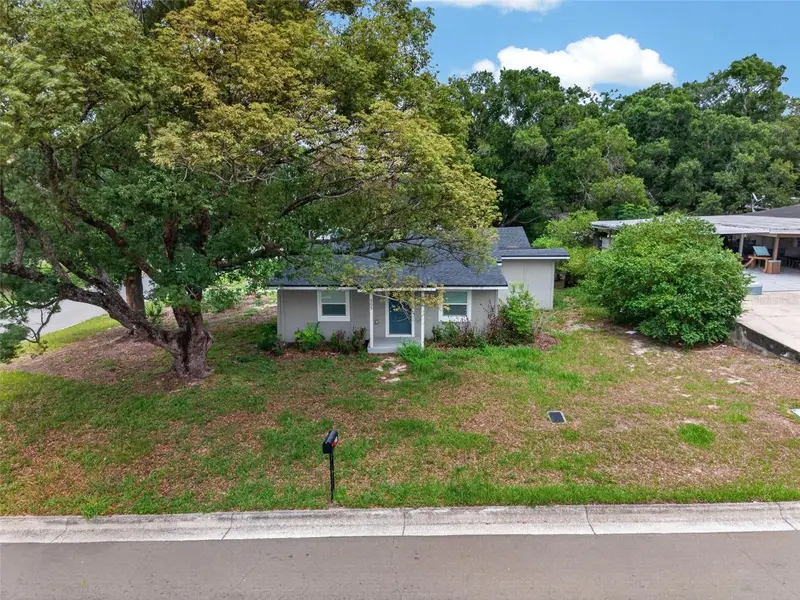 305 S Sharp St, FL