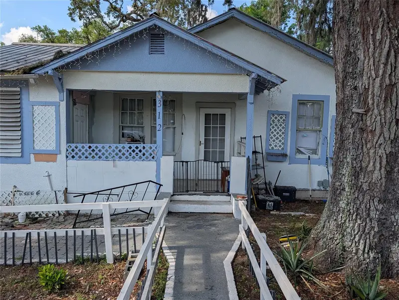 312 E 7th St, FL
