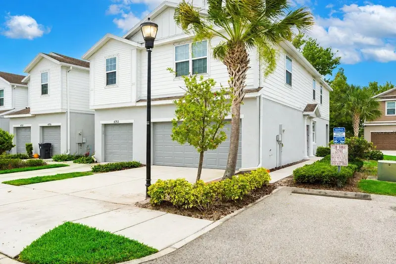 4751 White Sanderling Ct, FL