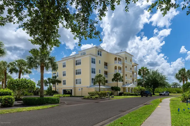 10521 Amberjack Way #303, FL