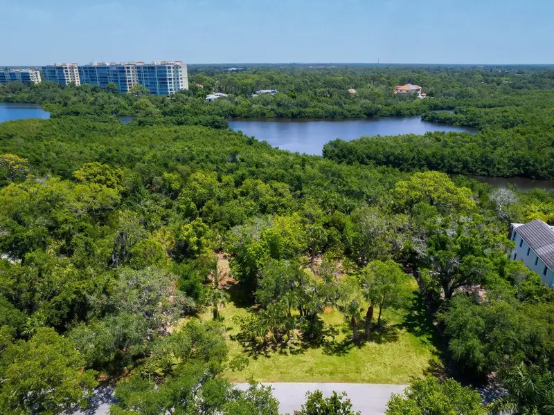 216 Osprey Point Dr, FL