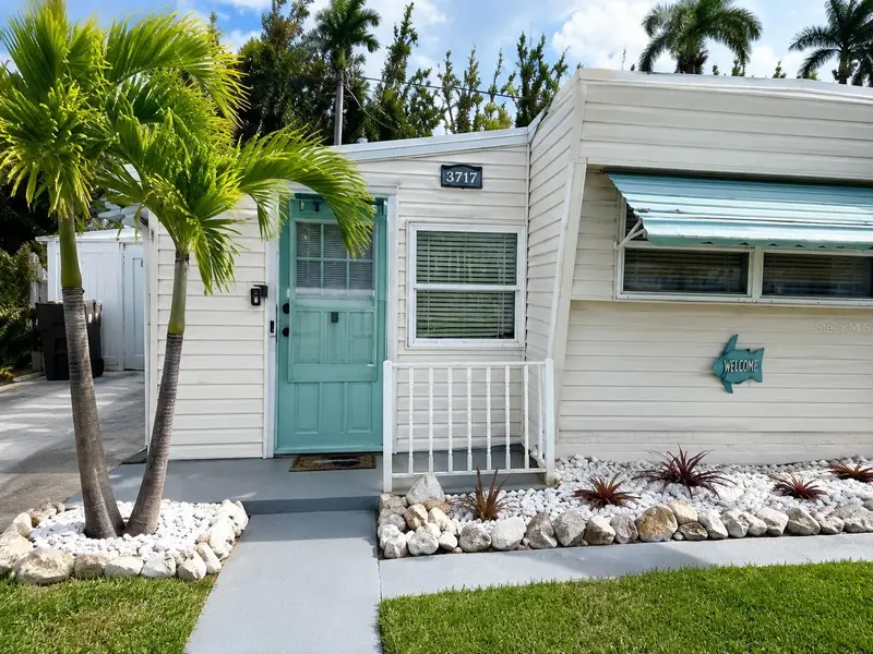 3717 115th Street Ct W, FL