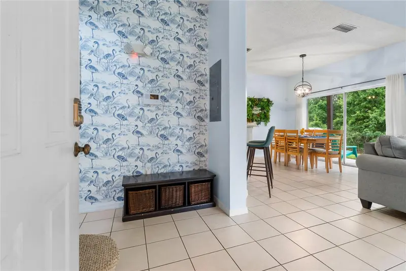 2733 Sun Key Pl, FL