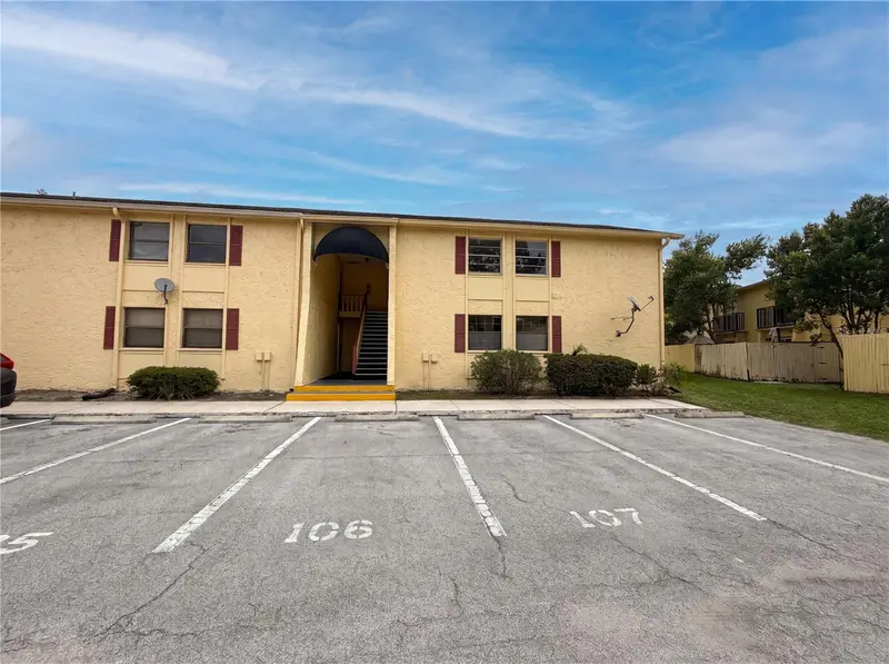 7503 Dolonita Dr, FL