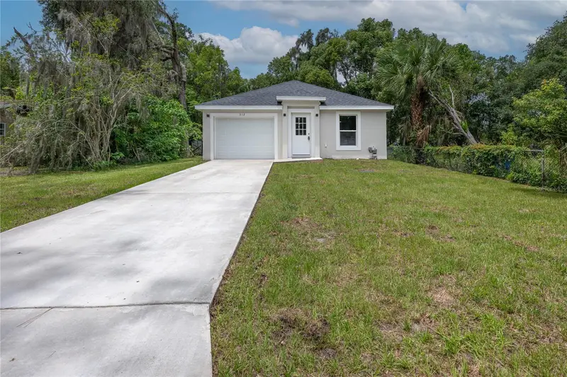312 Albany Ave, FL