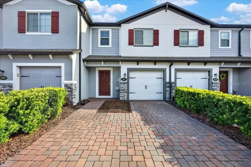 324 Rustic Loop, FL