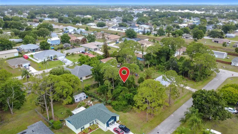 428 Azalea Ave Se, FL