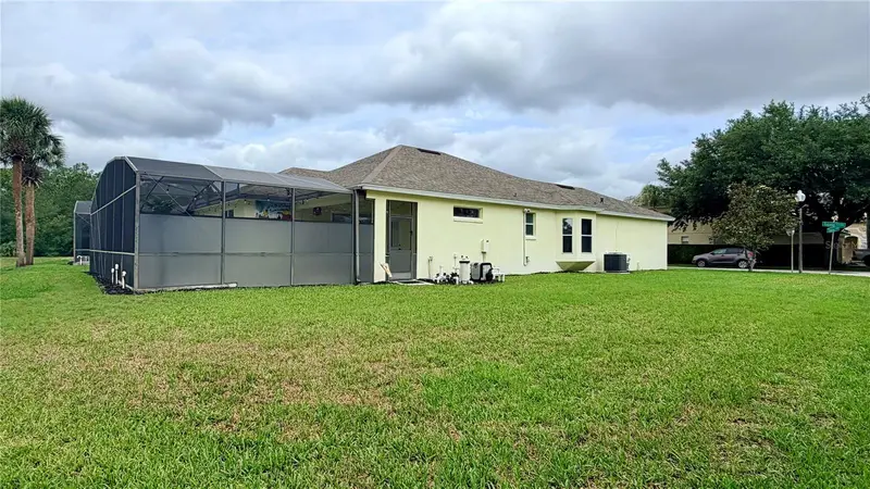 660 Tupelo Cir, FL