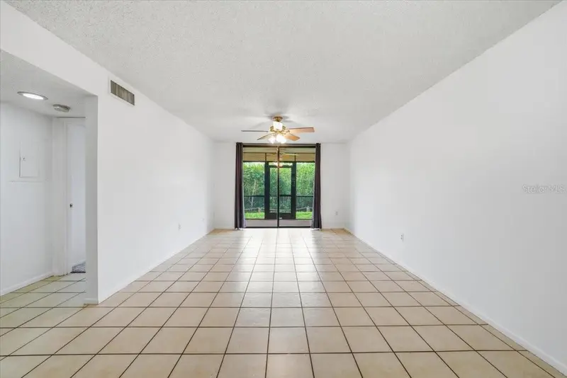 1332 Pasadena Ave S #102, FL