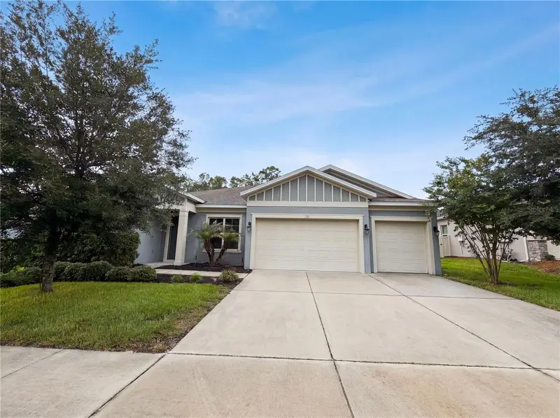 432 Nowell Loop, FL