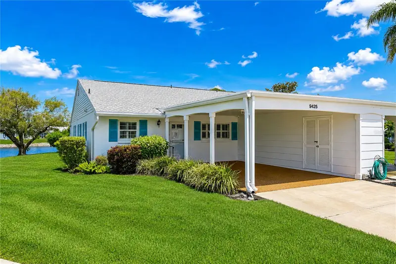 9425 Andover Cir, FL