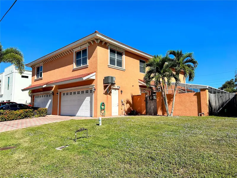 2119 & 2125 Montclair Dr #1 & 2, FL