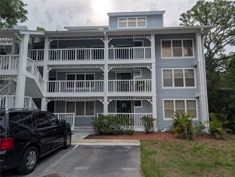 2577 Dolly Bay Dr #302, FL