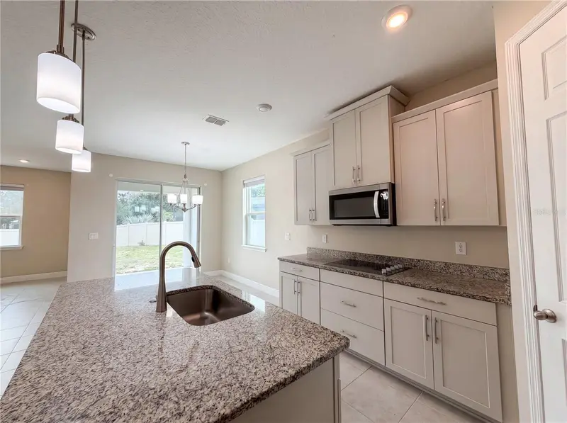 528 Bellissimo Pl, FL