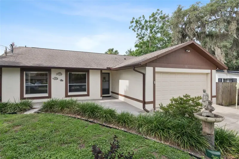 231 Ruth Blvd, FL
