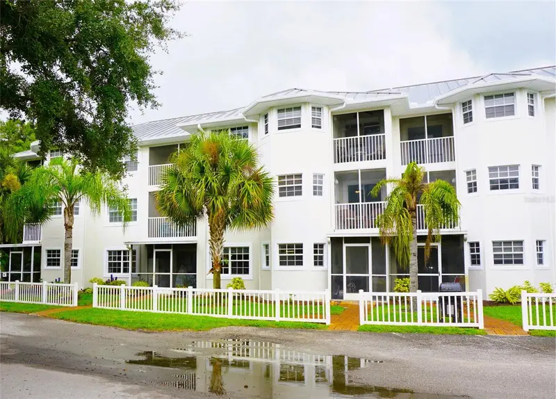 2077 Wetland Pt #1301, FL