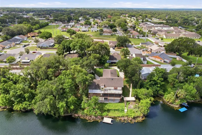 960 Lake Cove Trl, FL