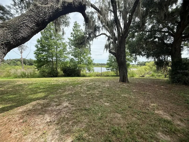 7 Lago Vista Ct, FL