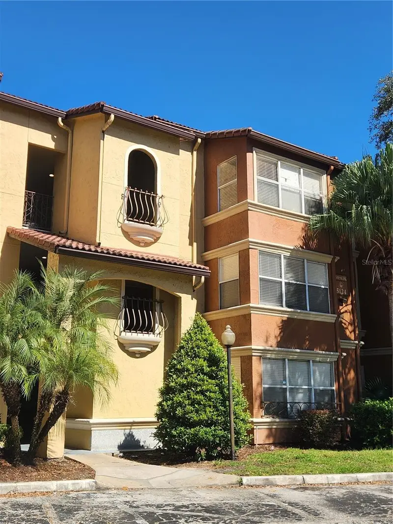 5124 Conroy Rd #24, FL
