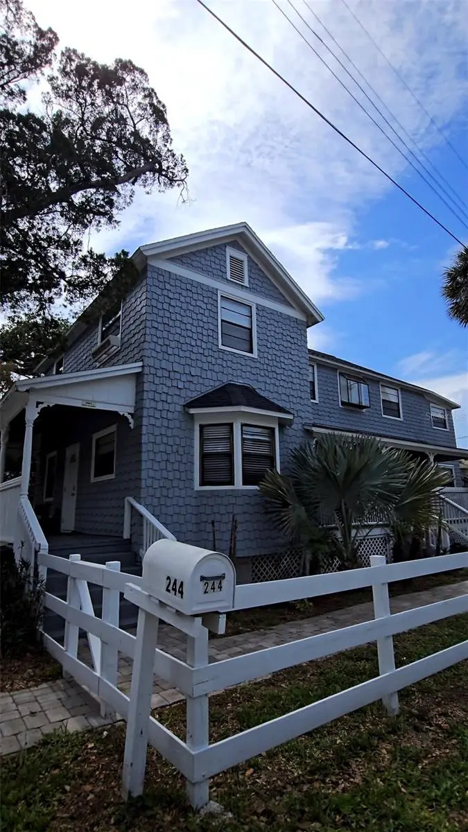 244 Lexington Dr, FL