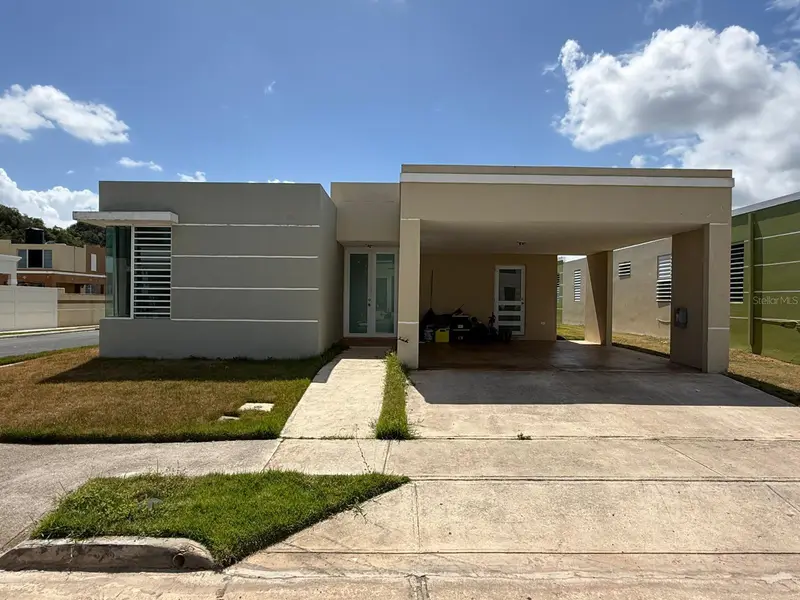 Aurora Vega Serena, PR