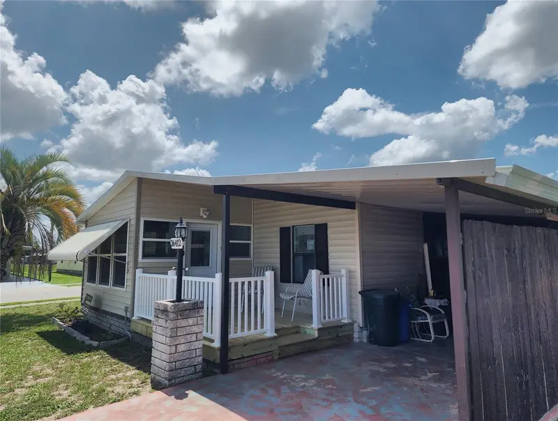 36412 Le Sabre Way, FL