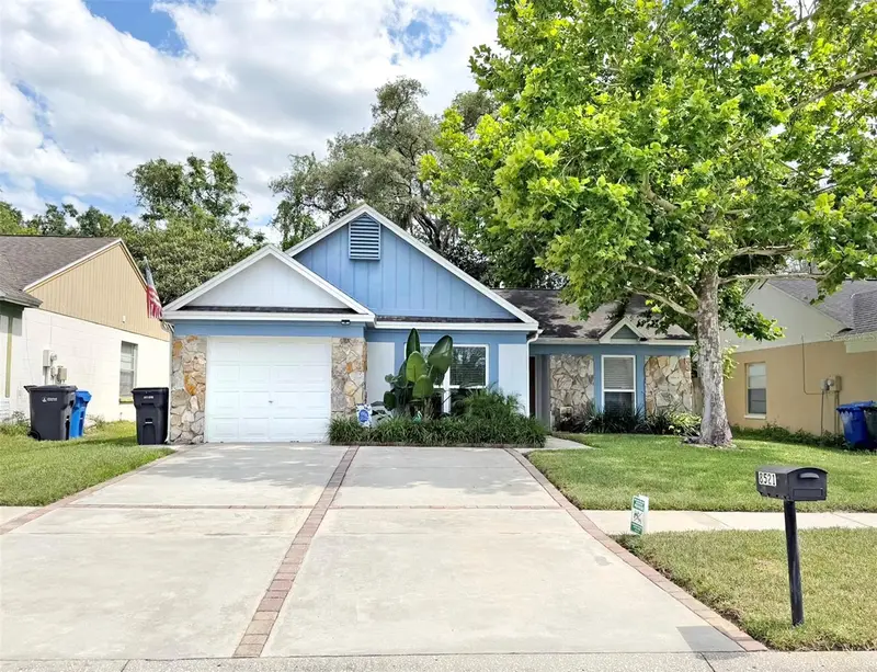 8521 Misty River Ct, FL