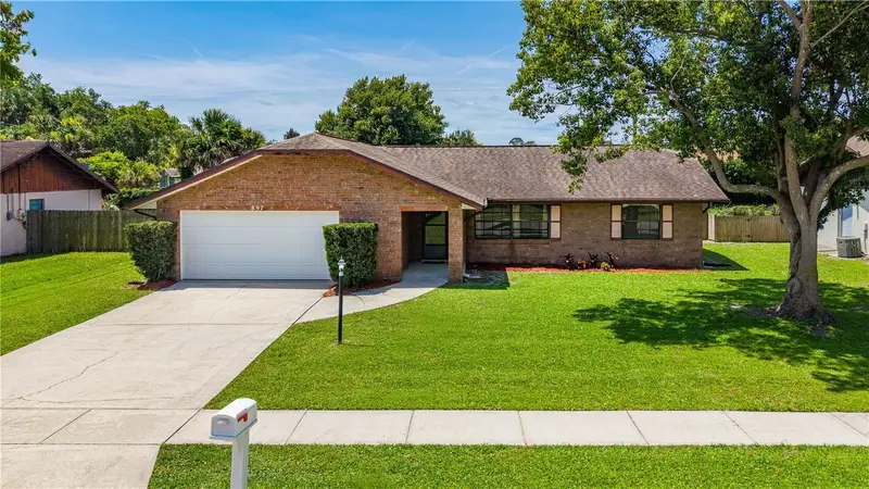 897 Whiporwill Dr, FL